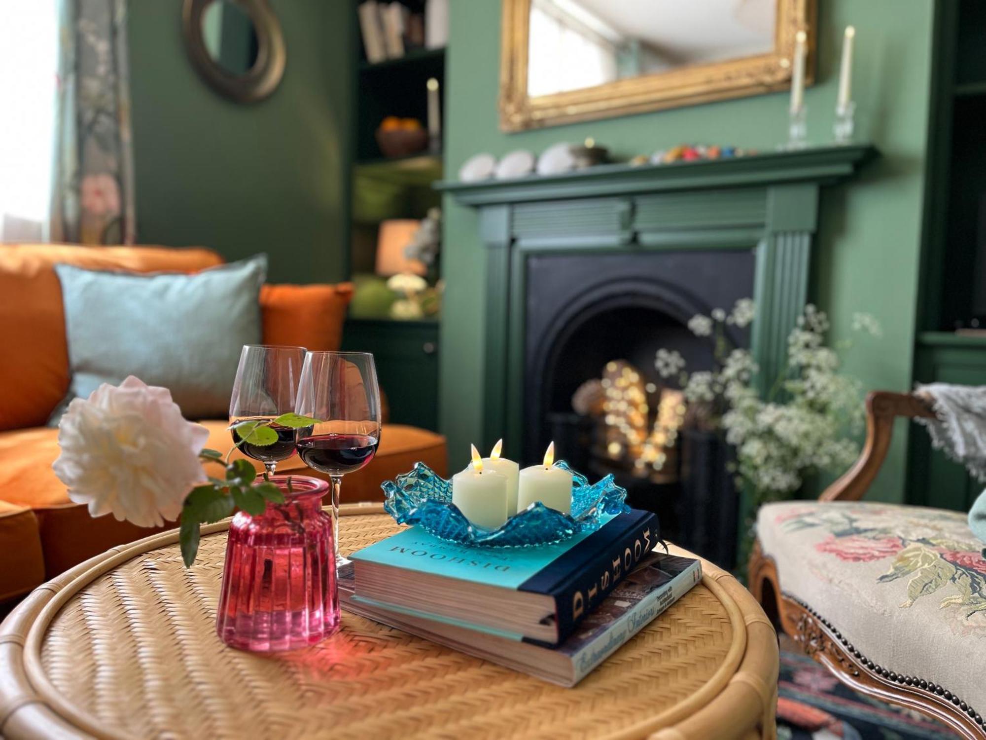 Cute Georgian Cottage, Central, Newly Renovated * Bath