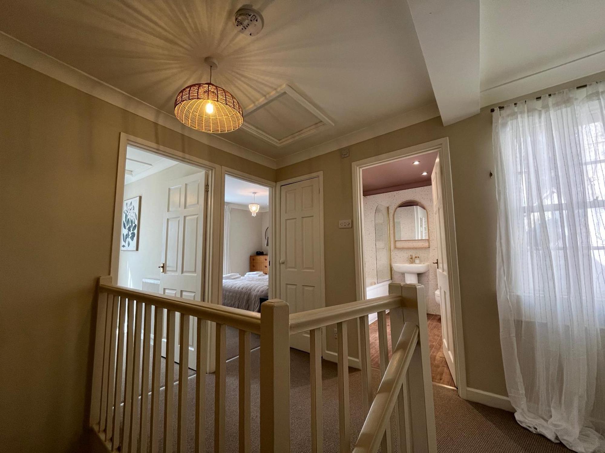 Cute Georgian Cottage, Central, Newly Renovated Holiday home *