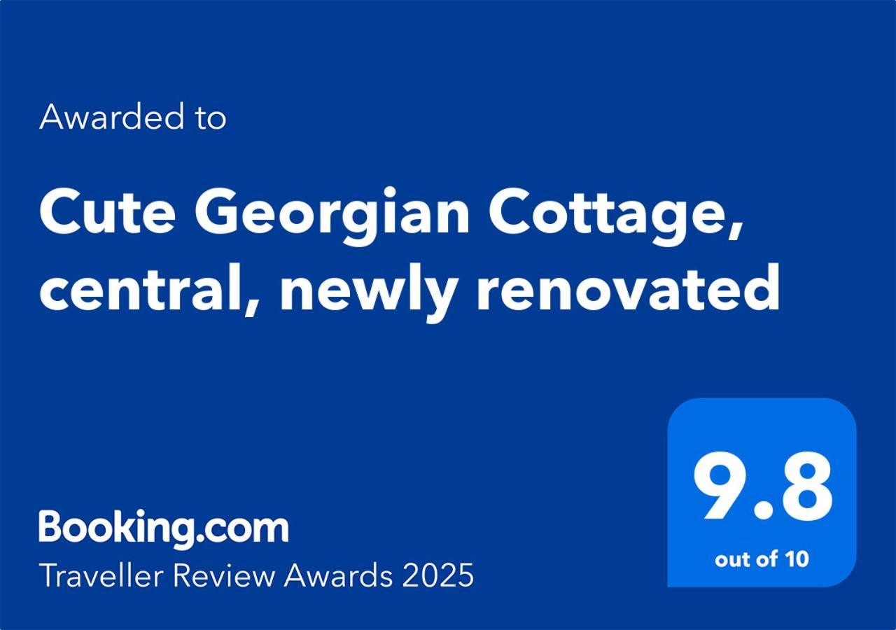 Cute Georgian Cottage, Central, Newly Renovated Holiday home Bath